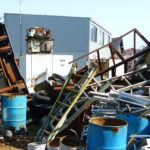 産業廃棄物処分を無許可業者に委託、建築工事業者2名を逮捕|大阪府