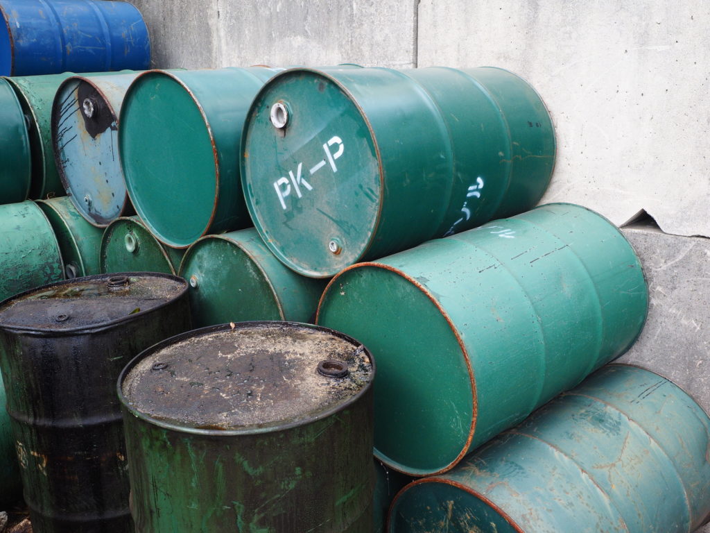 廃油とは？種類やリサイクル方法、廃棄量統計の現状と課題について解説