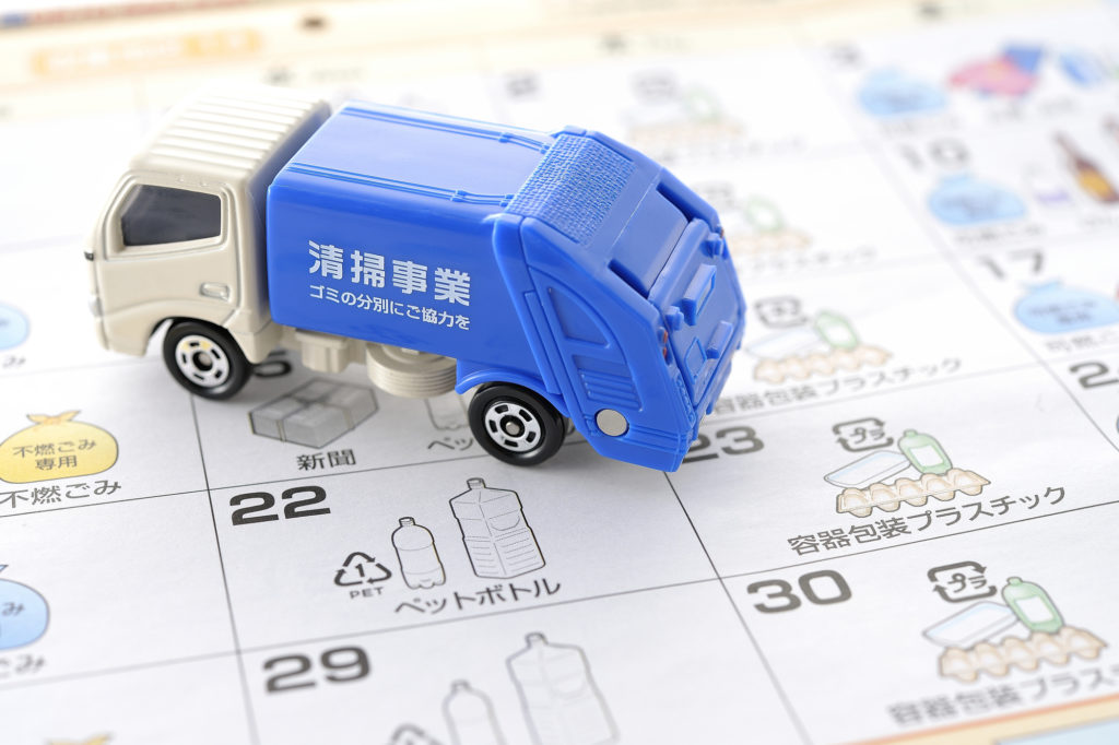 産業廃棄物収集運搬車両・運搬容器の種類と特徴