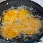 食用油の正しい捨て方は?使用済み揚げ油の処理方法や注意点を解説